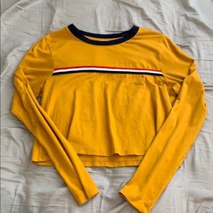 women’s cropped long sleeve tee